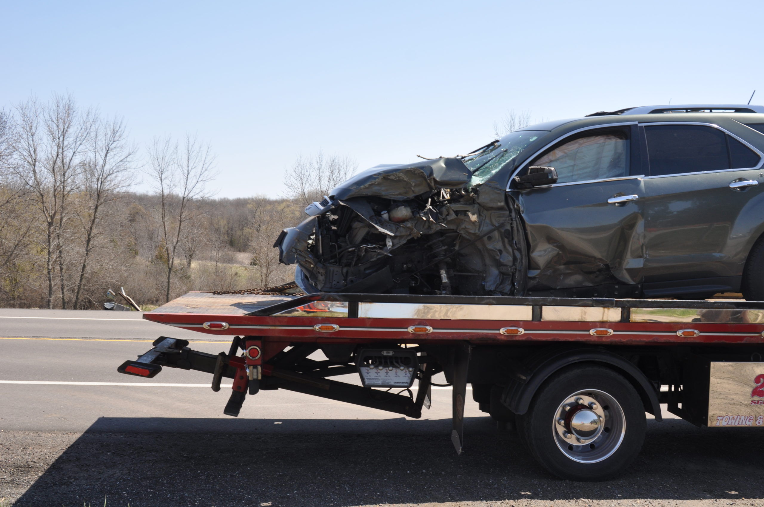 Stay informed about car repairs MCP Collision and Glass gives tips on claim settlement after an accident