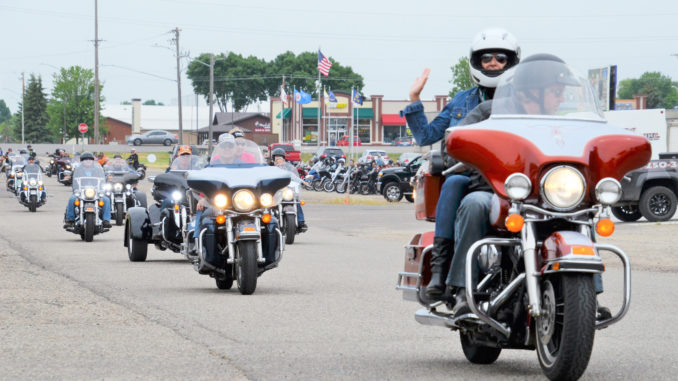 Motorcyclists ride for hope | Maple Lake Messenger